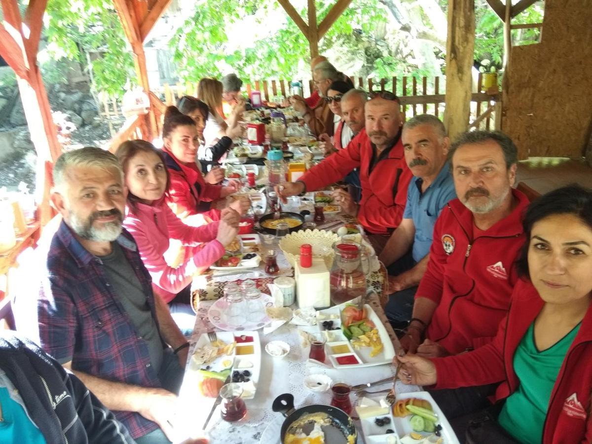 Kapuzbasi Selalesi Bastuerk Dinlenme Tesisleri Hotel Buyukcakir Exterior photo